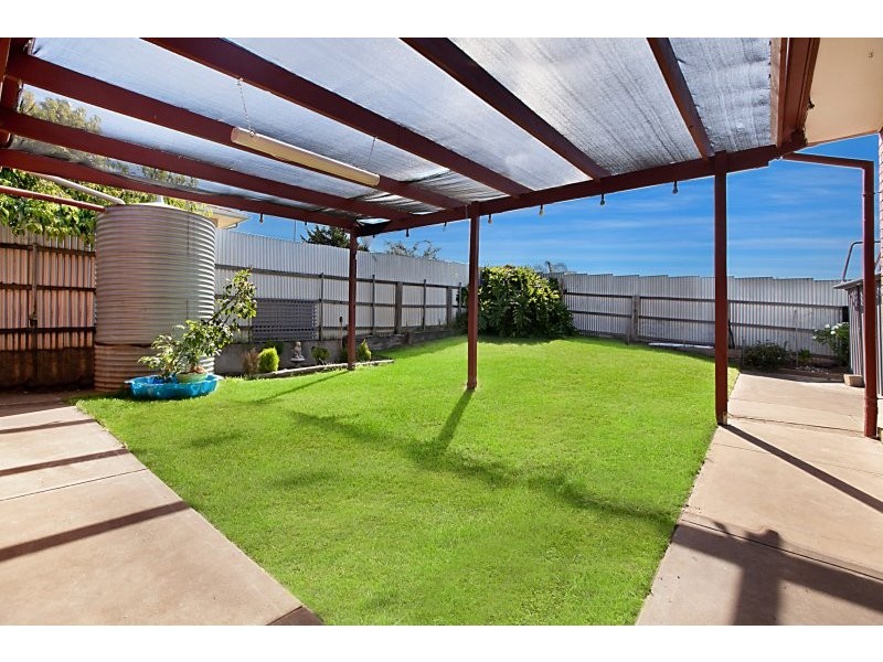 3 Plumtree Crescent, Huntfield Heights SA 5163