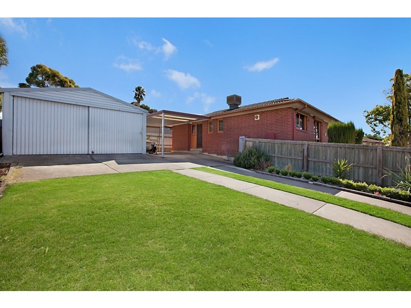 3 Plumtree Crescent, Huntfield Heights SA 5163