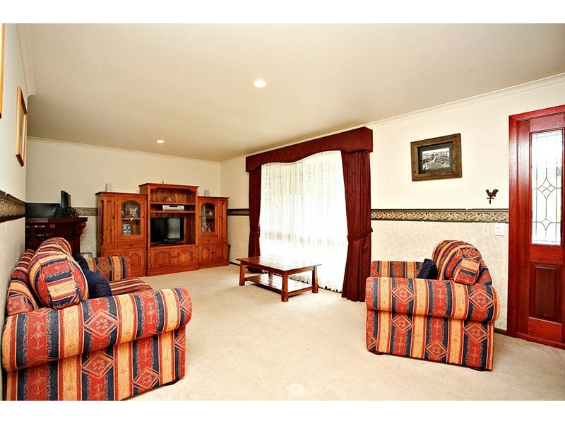 10 Barnes Crescent, Woodcroft SA 5162