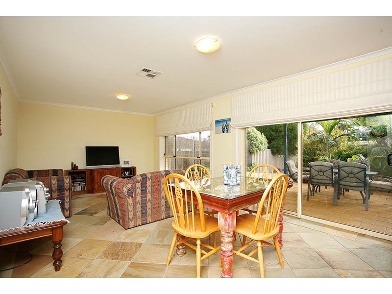 9 Seabreeze Crescent, Maslin Beach SA 5170