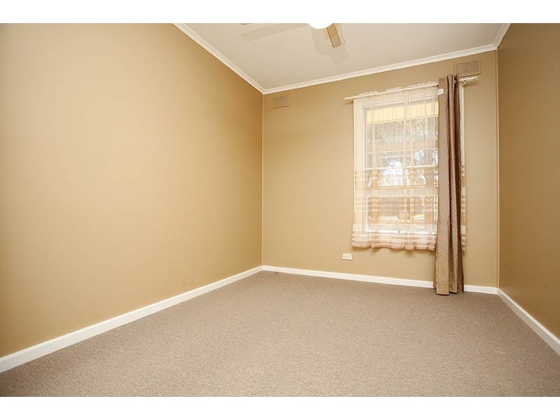 2 Julian Street, Christie Downs SA 5164