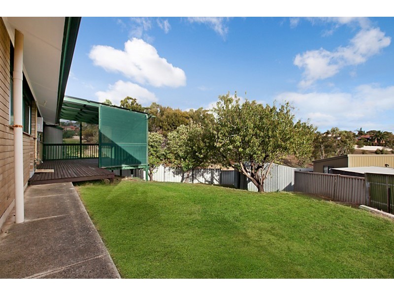 17 Galatea Street, Hallett Cove SA 5158