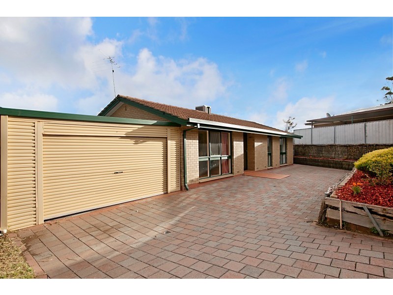 17 Galatea Street, Hallett Cove SA 5158