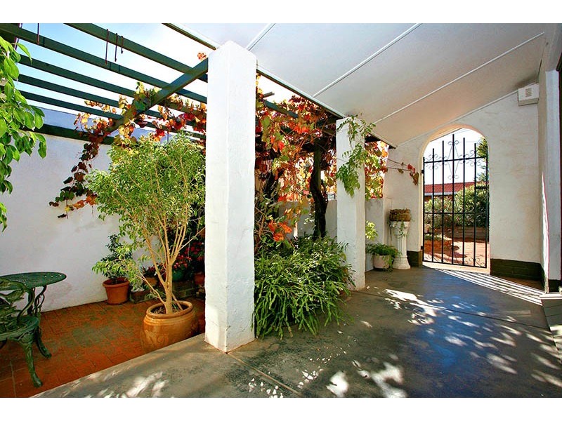 26 Candover Crescent, Huntfield Heights SA 5163