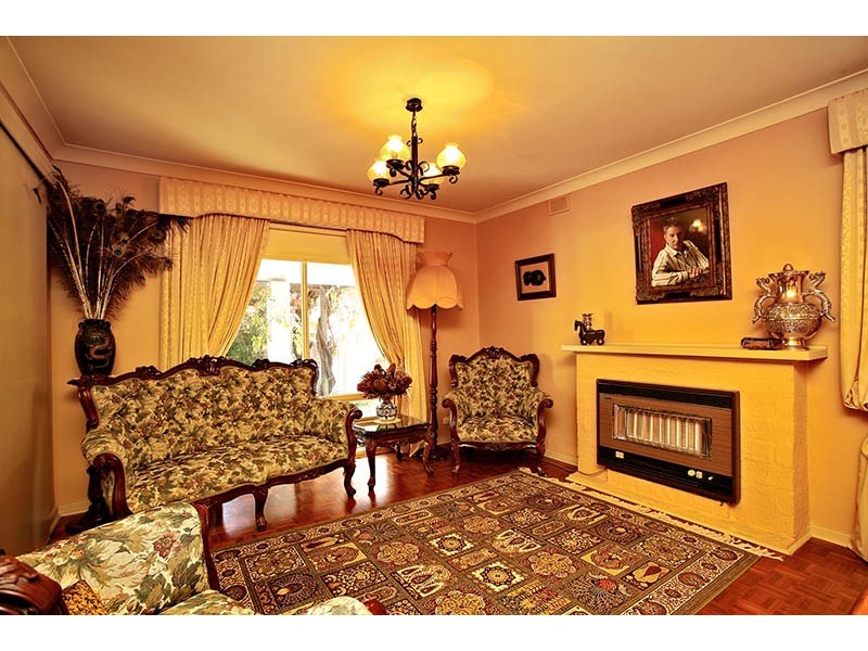 26 Candover Crescent, Huntfield Heights SA 5163