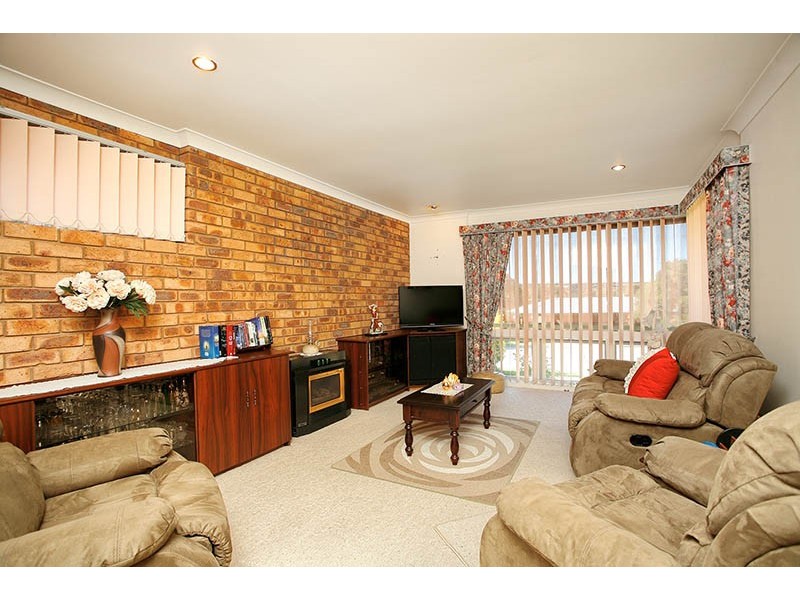 5 Valleyview Crescent, Hackham West SA 5163