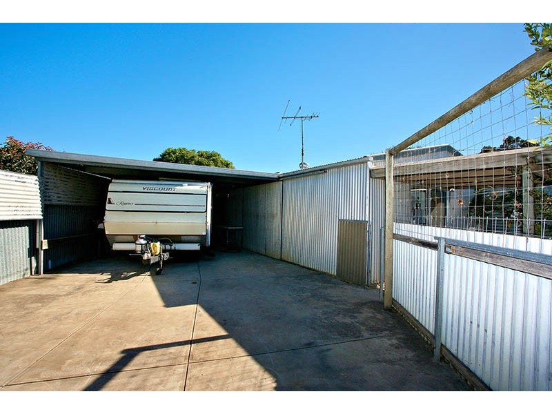 5 Valleyview Crescent, Hackham West SA 5163