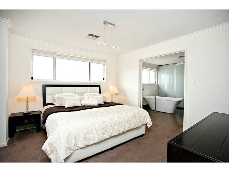 37 Waye Street, Mount Compass SA 5210