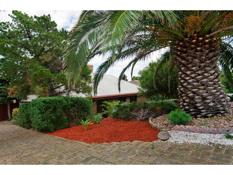 17 Darwendale Street, Huntfield Heights SA 5163