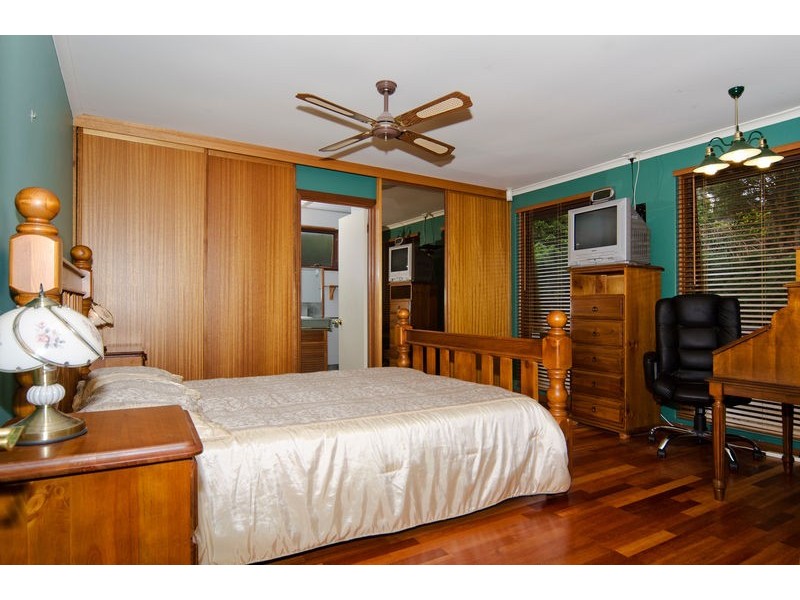 17 Darwendale Street, Huntfield Heights SA 5163