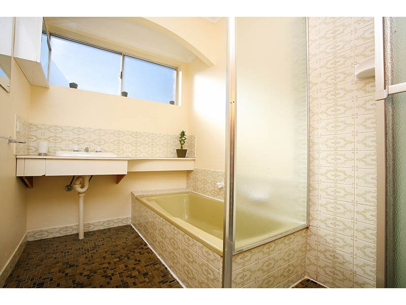 2 Allanton Avenue, Port Noarlunga SA 5167