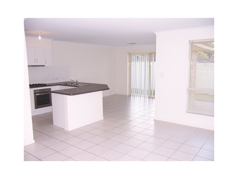 11 and 11A Shiraz Avenue, Hackham SA 5163