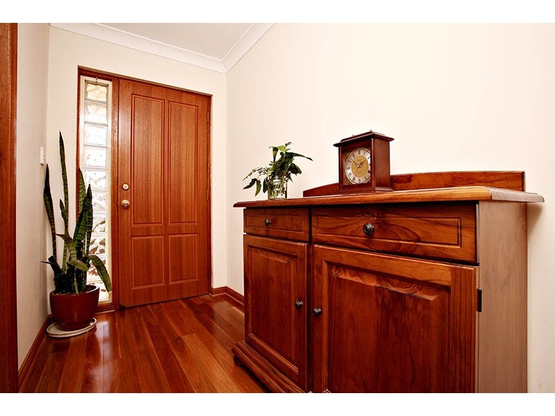 32 Sovereign Drive, Woodcroft SA 5162