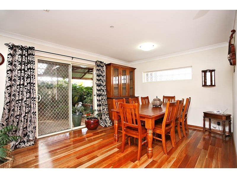 32 Sovereign Drive, Woodcroft SA 5162