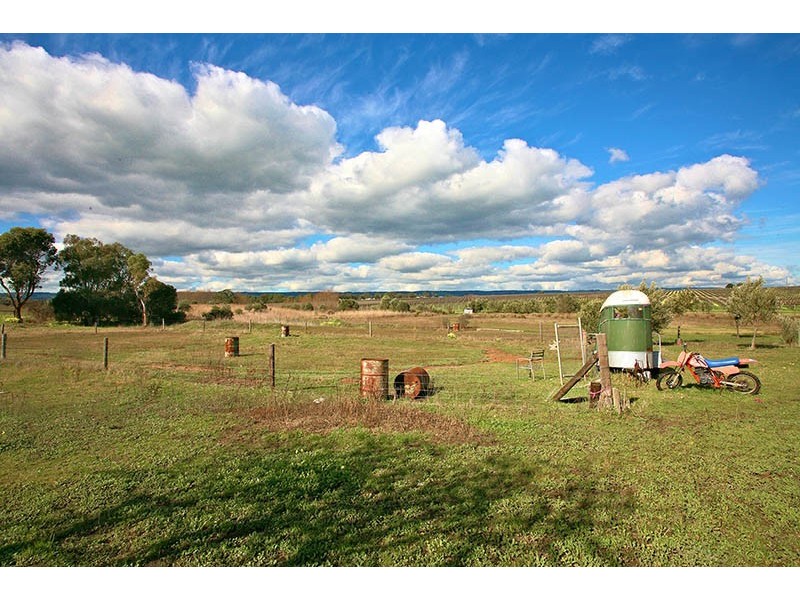 186 Branson Road, Tatachilla SA 5171