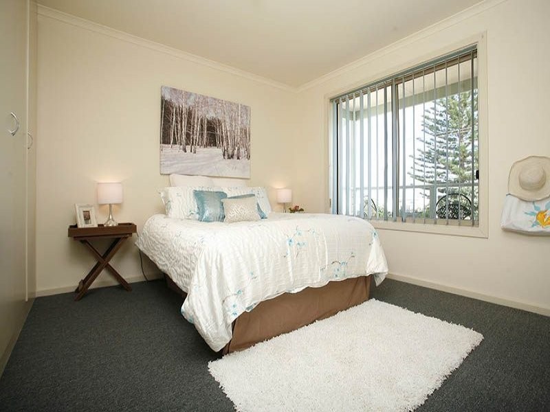 8 Sydney Crescent, Christies Beach SA 5165