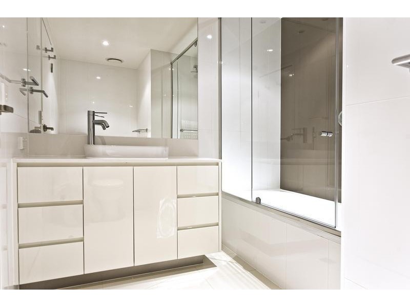 22004/3113 Surfers Paradise Boulevard, Surfers Paradise QLD 4217