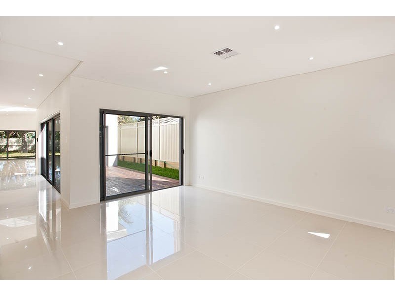 18b Actinotus Avenue, Caringbah South NSW 2229