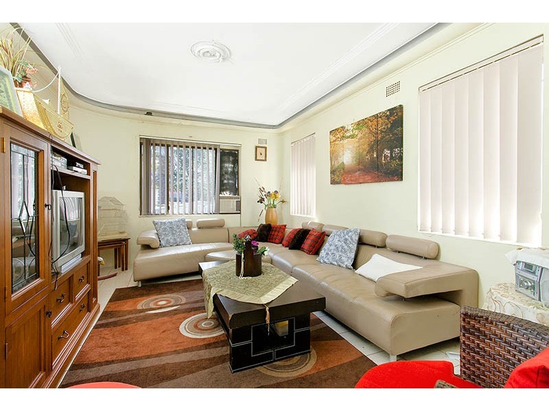 1/257 Hume Highway, Greenacre NSW 2190