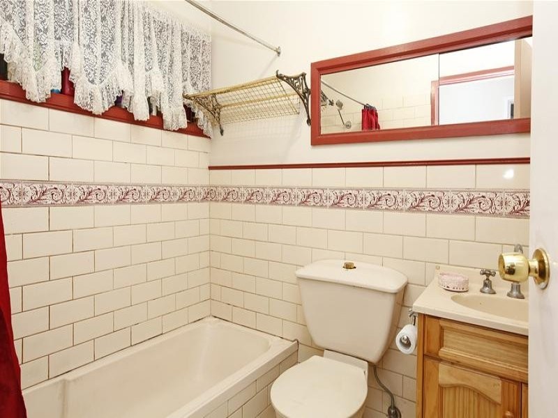 5 Delpura Glen, Greensborough VIC 3088