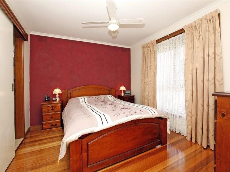 51 Freeman Crescent, Mill Park VIC 3082