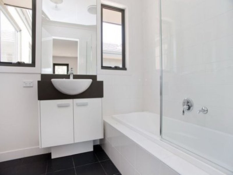 24 Coleraine Drive, Epping VIC 3076