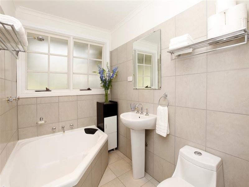 1 Dunn Street, Watsonia VIC 3087