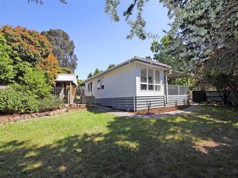 1 Dunn Street, Watsonia VIC 3087