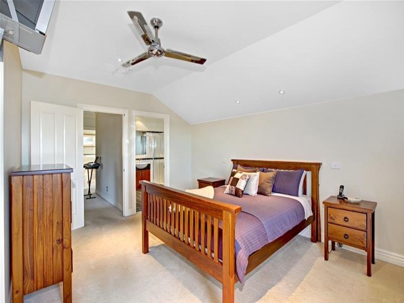 115 Darebin Boulevard, Reservoir VIC 3073