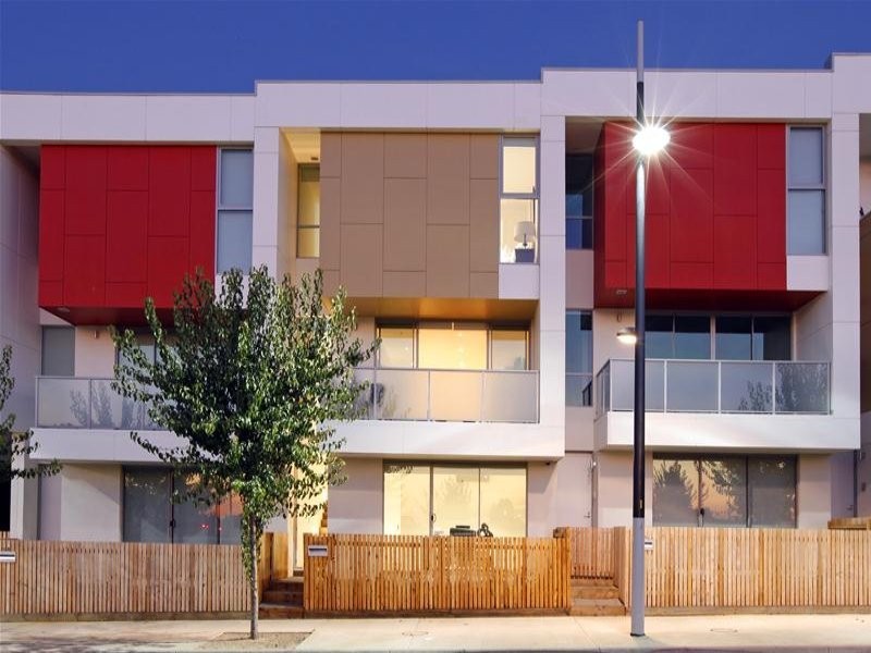 36 Chancellor Avenue, Bundoora VIC 3083