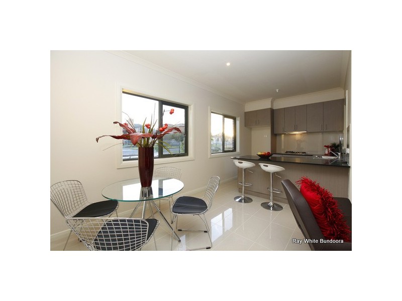 1/16 Charlton Crescent, Reservoir VIC 3073