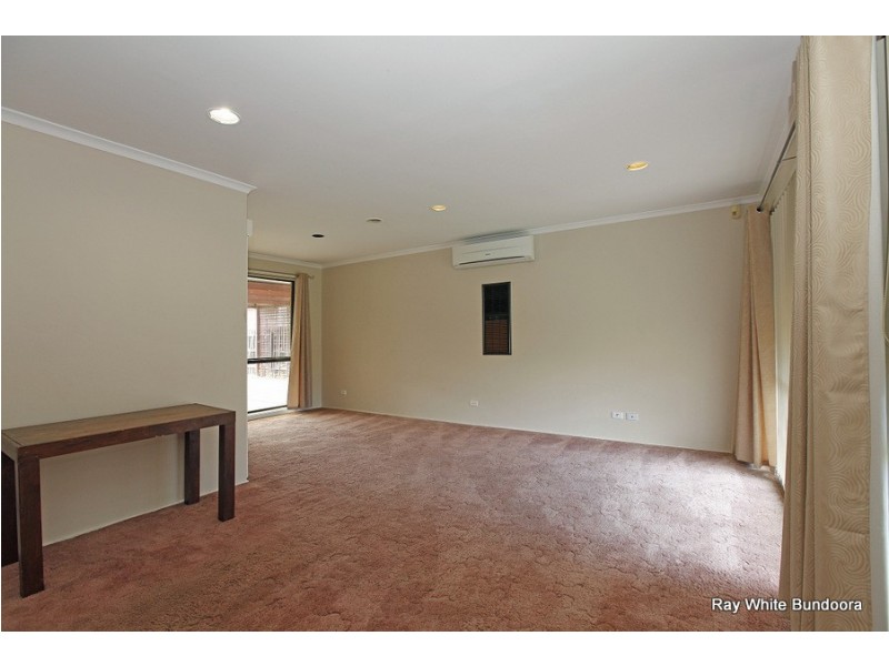 14 Bellevue Court, Mill Park VIC 3082