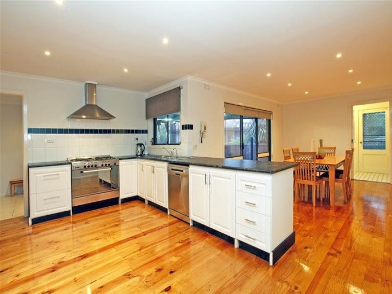 7 Apsley Court, Mill Park VIC 3082