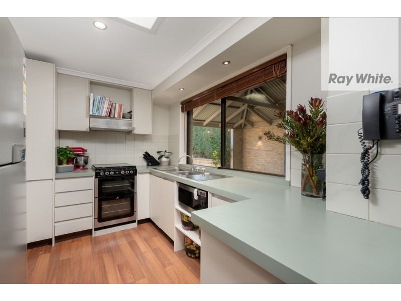 18 Dakota Drive, Thomastown VIC 3074