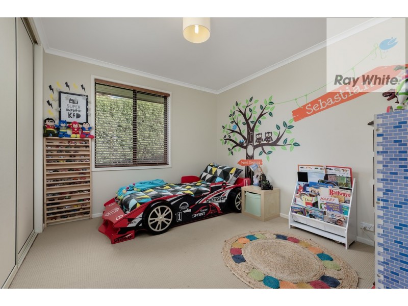 18 Dakota Drive, Thomastown VIC 3074