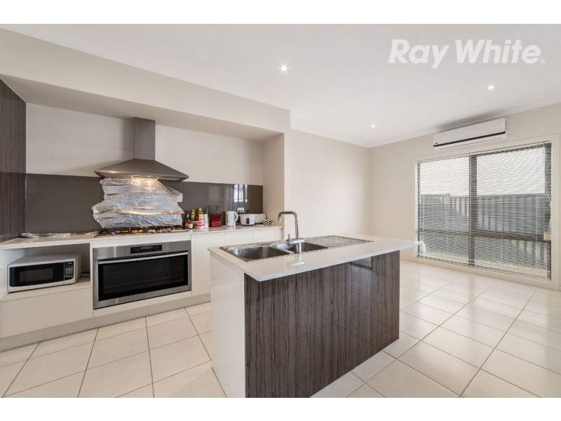 13 and 15 Paloma Court, Bundoora VIC 3083