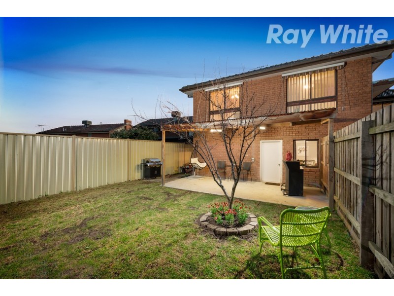 3 Buckmaster Drive, Mill Park VIC 3082
