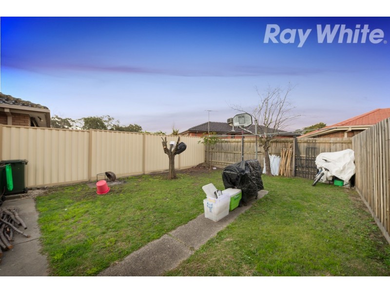 3 Buckmaster Drive, Mill Park VIC 3082