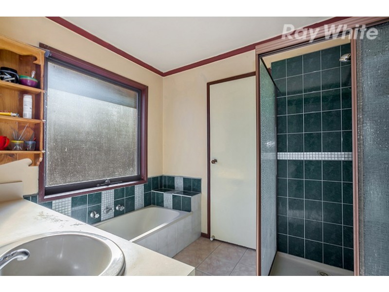 23 McClelland Drive, Mill Park VIC 3082