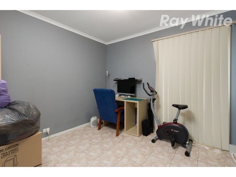 4 Linton Way, Meadow Heights VIC 3048