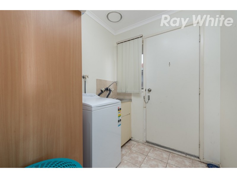 4 Linton Way, Meadow Heights VIC 3048