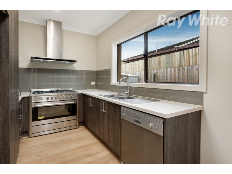 2/51 Reid Street, South Morang VIC 3752