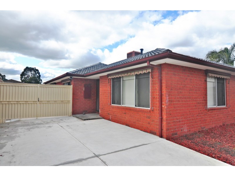 40 Madigan Crescent, Mill Park VIC 3082