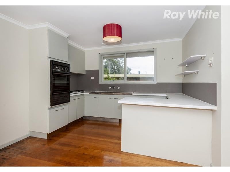124 St Helena Road, Briar Hill VIC 3088