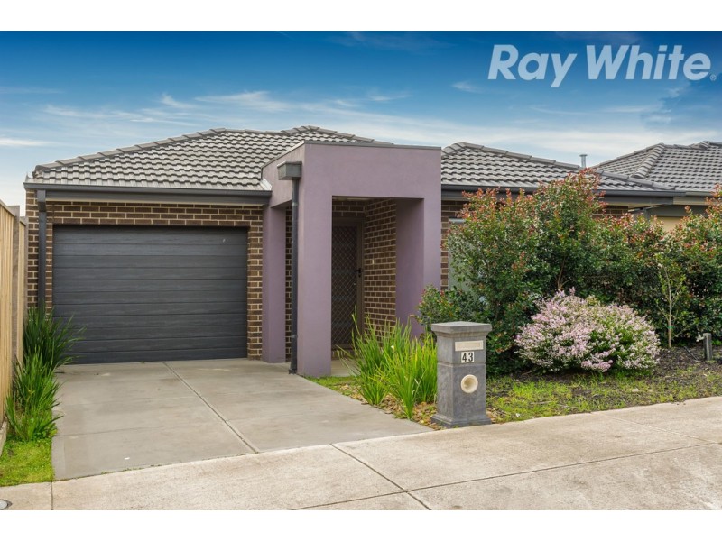 43 Mac Knight Wynd, Doreen VIC 3754