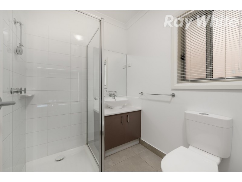 43 Mac Knight Wynd, Doreen VIC 3754