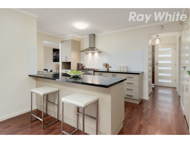 13 Coronet Close, Epping VIC 3076