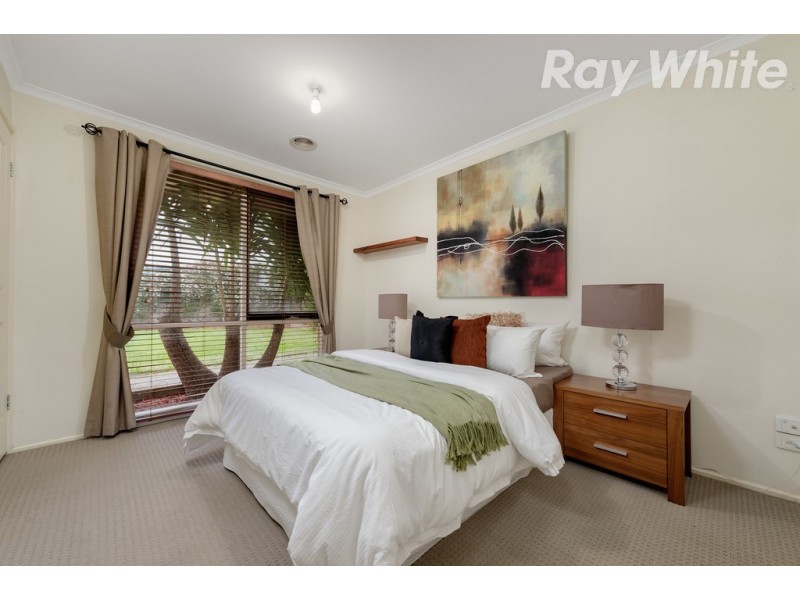 13 Coronet Close, Epping VIC 3076