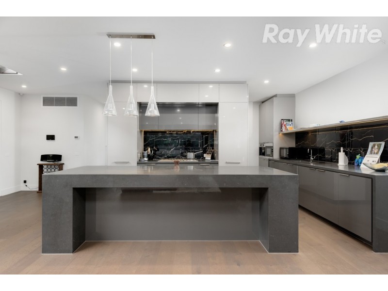 7 Cypress Way, Kew VIC 3101