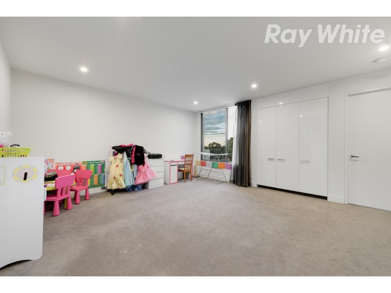 7 Cypress Way, Kew VIC 3101